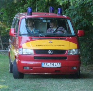 einsatzfahrzeug2.jpg