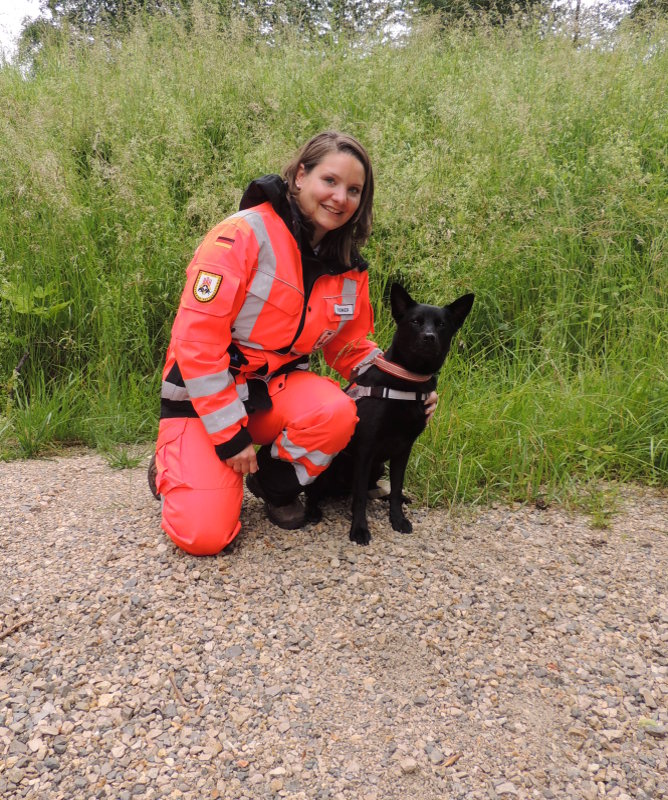 Rettungshundeteam Leonie und Harvey