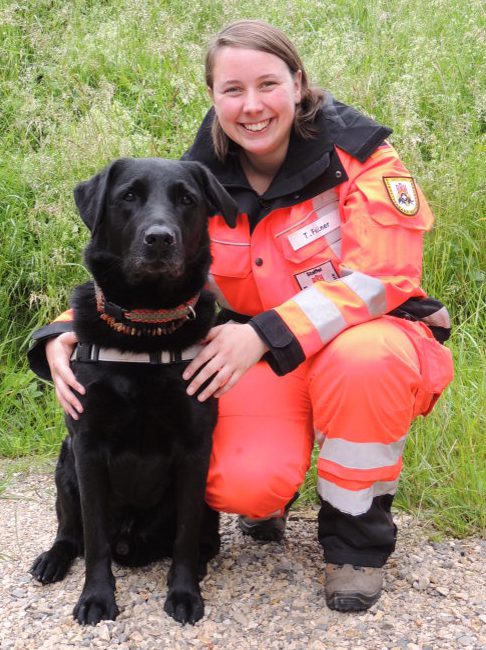 Rettungshundeteam Tatjana und Mephisto