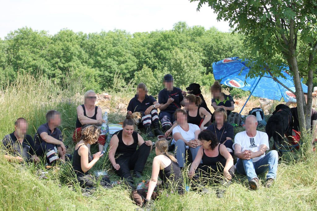 Verdiente Pause im Schatten - Trainingscamp Tschechien 2017