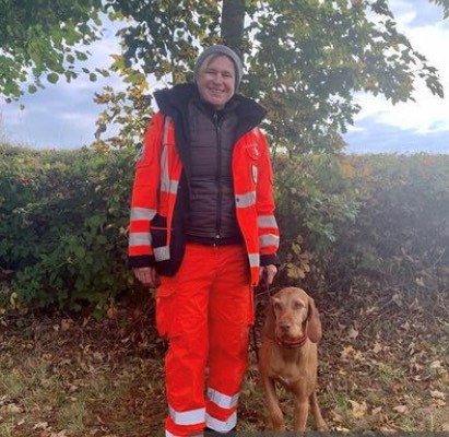 Rettungshundeteam Sabine und Alma