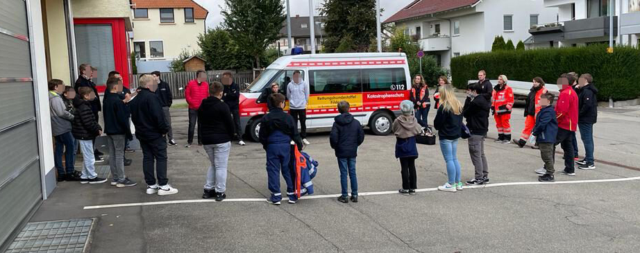 Jugendfeuerwehr meets Rettungshunde