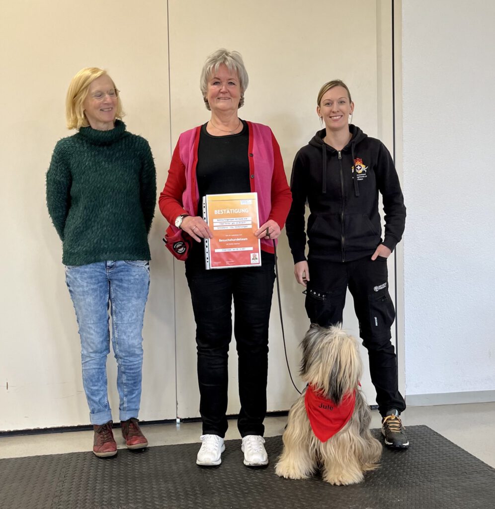 Besuchshundeteam Bettina mit Jule